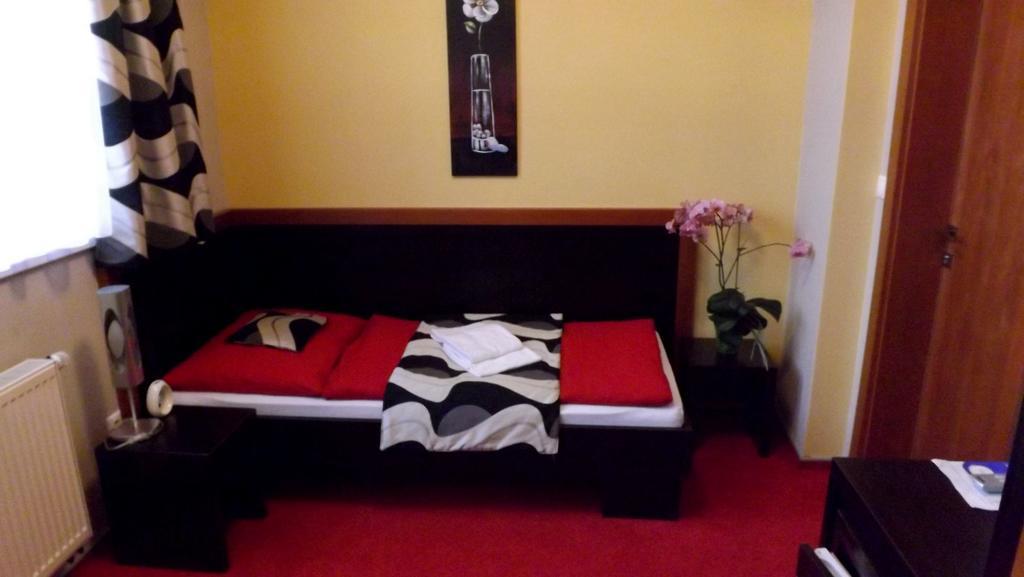 Guest House Penzion Fortuna Tvrdosin Δωμάτιο φωτογραφία