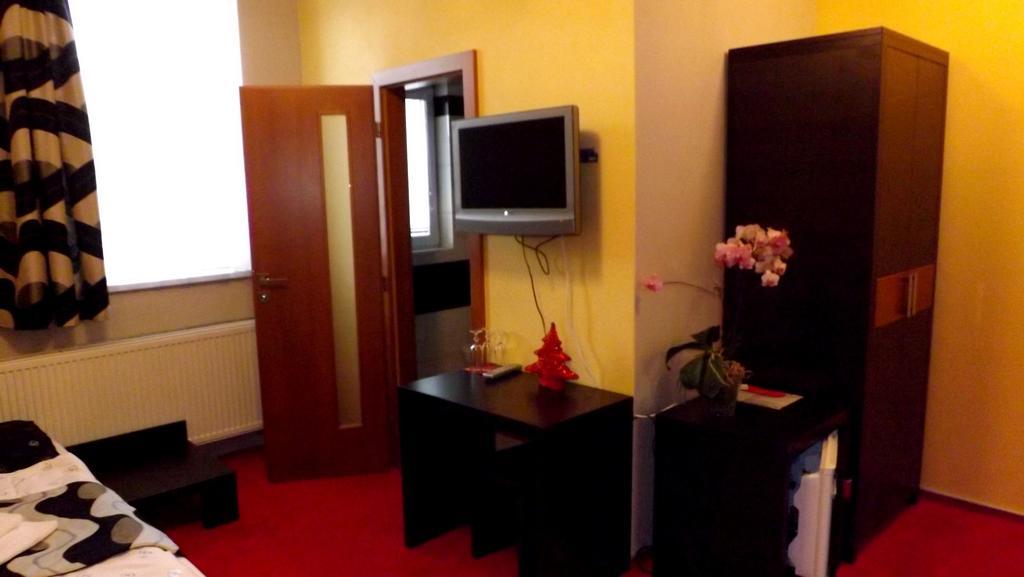 Guest House Penzion Fortuna Tvrdosin Δωμάτιο φωτογραφία