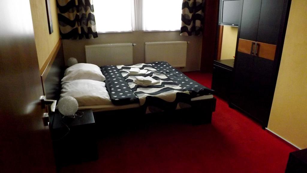 Guest House Penzion Fortuna Tvrdosin Δωμάτιο φωτογραφία