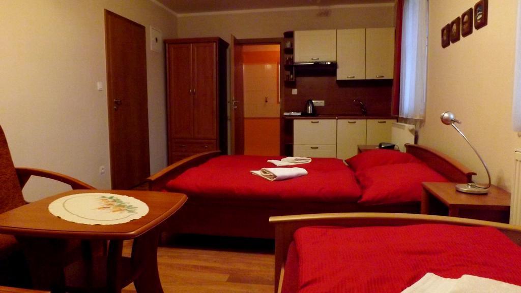 Guest House Penzion Fortuna Tvrdosin Δωμάτιο φωτογραφία