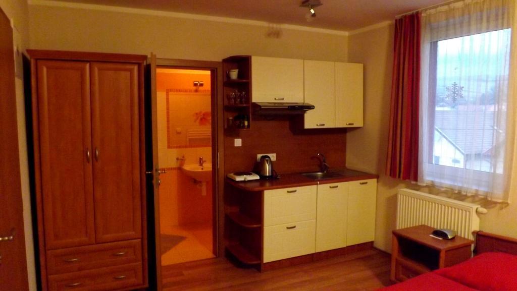 Guest House Penzion Fortuna Tvrdosin Δωμάτιο φωτογραφία