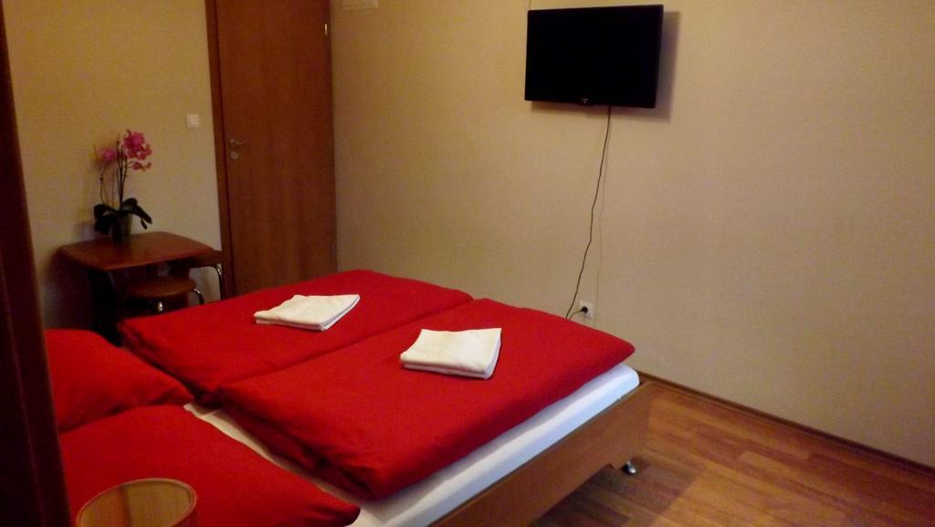 Guest House Penzion Fortuna Tvrdosin Δωμάτιο φωτογραφία